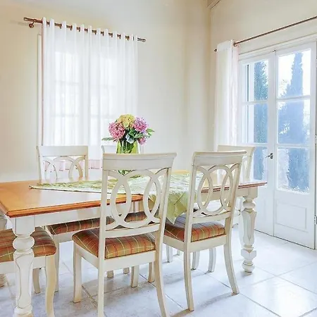 Sleeps 6 Pool Air Con Wifi Villa Antipata
